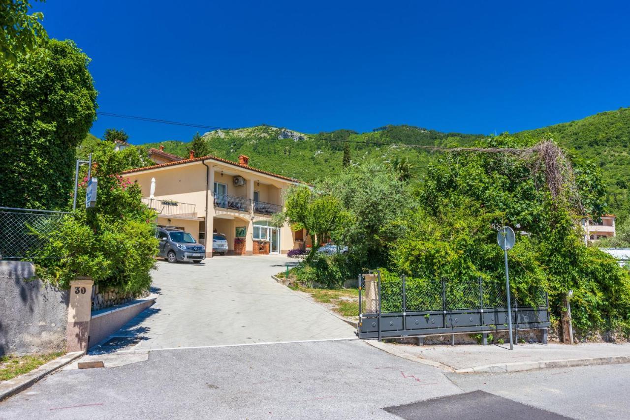 Apartments Branka Moscenicka Draga Exterior photo